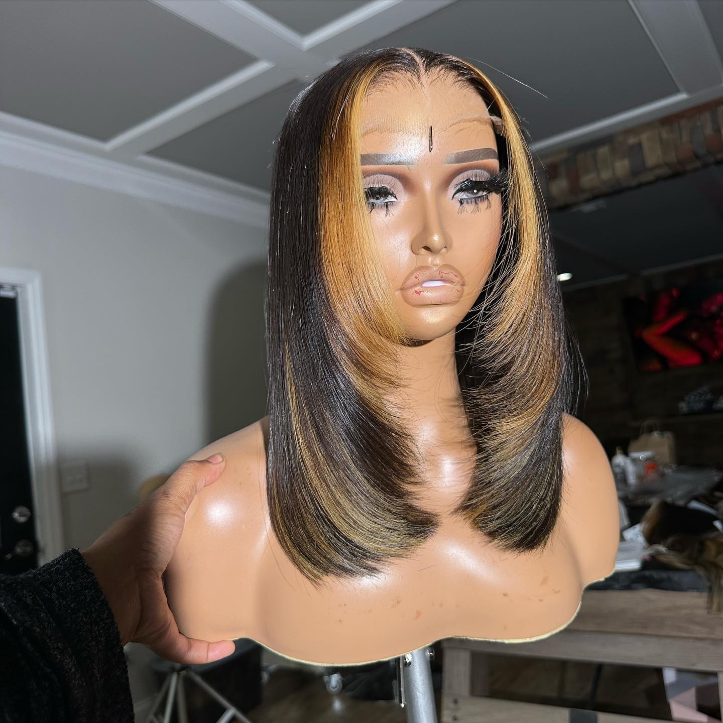 Layer Cut Ombre Highlight Straight Bob Human Hair Wigs 13x4 Lace Front Glueless Wigs